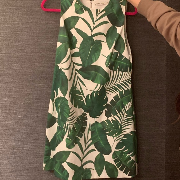 Alice + Olivia Green Coley Sleeveless Mini Dress - Picture 1 of 3